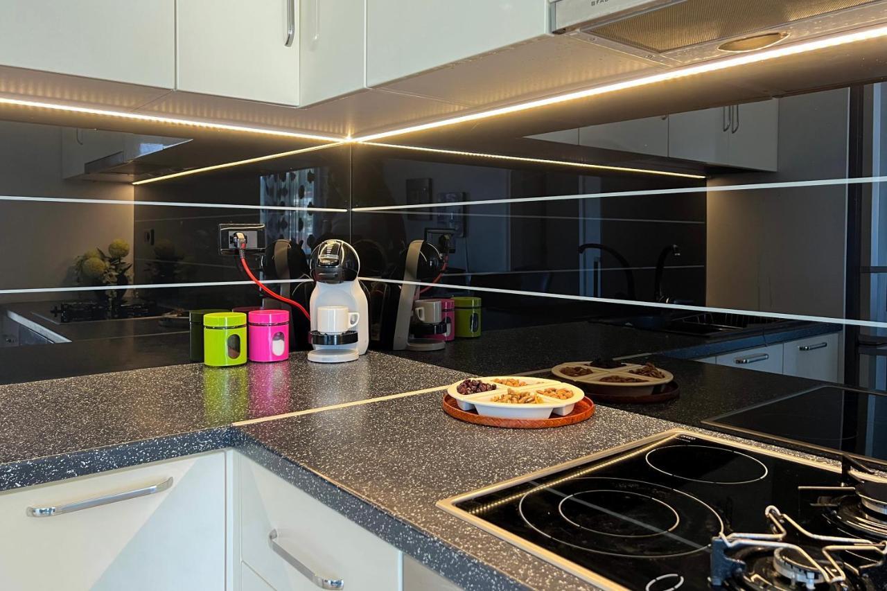 Sealavita, Modern 2 Bedroom Apartment Sea & Sunset View Vlorë Εξωτερικό φωτογραφία
