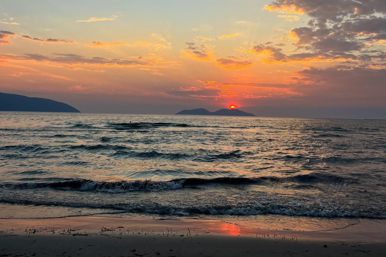 Sealavita, Modern 2 Bedroom Apartment Sea & Sunset View Vlorë Εξωτερικό φωτογραφία