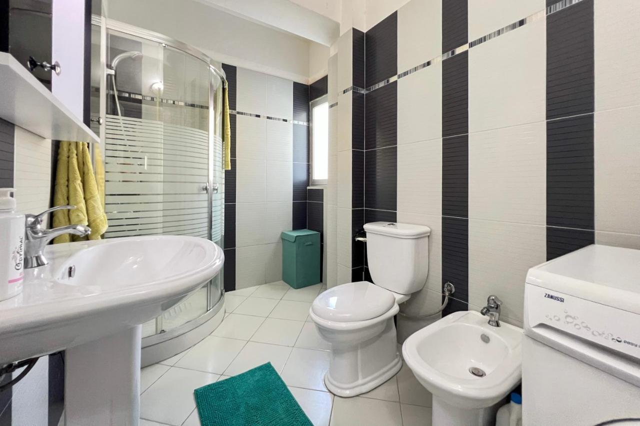 Sealavita, Modern 2 Bedroom Apartment Sea & Sunset View Vlorë Εξωτερικό φωτογραφία